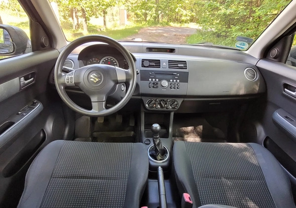 Suzuki Swift cena 15900 przebieg: 93000, rok produkcji 2007 z Olkusz małe 46